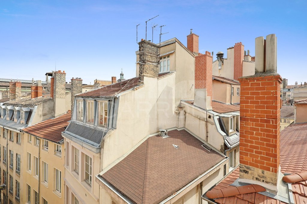Appartement T2 bis - 1 chambre A VENDRE - LYON 1ER ARRONDISSEMENT - 65.1 m2 - 260 000 &euro;