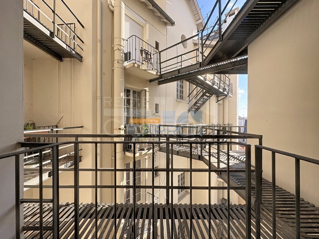 APPARTEMENT T2 A VENDRE - LYON 2EME ARRONDISSEMENT - 39 m2 - 295000€