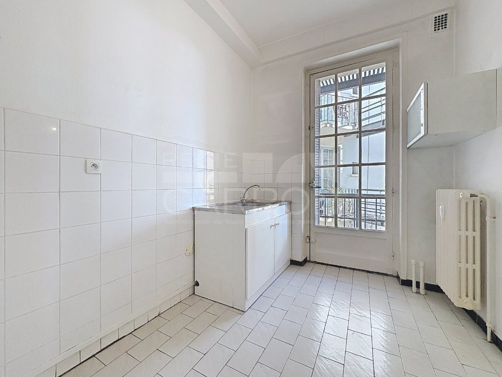 APPARTEMENT T2 A VENDRE - LYON 2EME ARRONDISSEMENT - 39 m2 - 295�000�&euro;