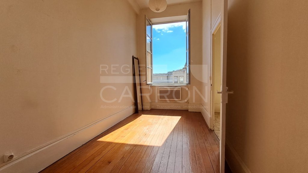 APPARTEMENT T2 A VENDRE - LYON 4EME ARRONDISSEMENT - 43 m2 - 219 000 &euro;