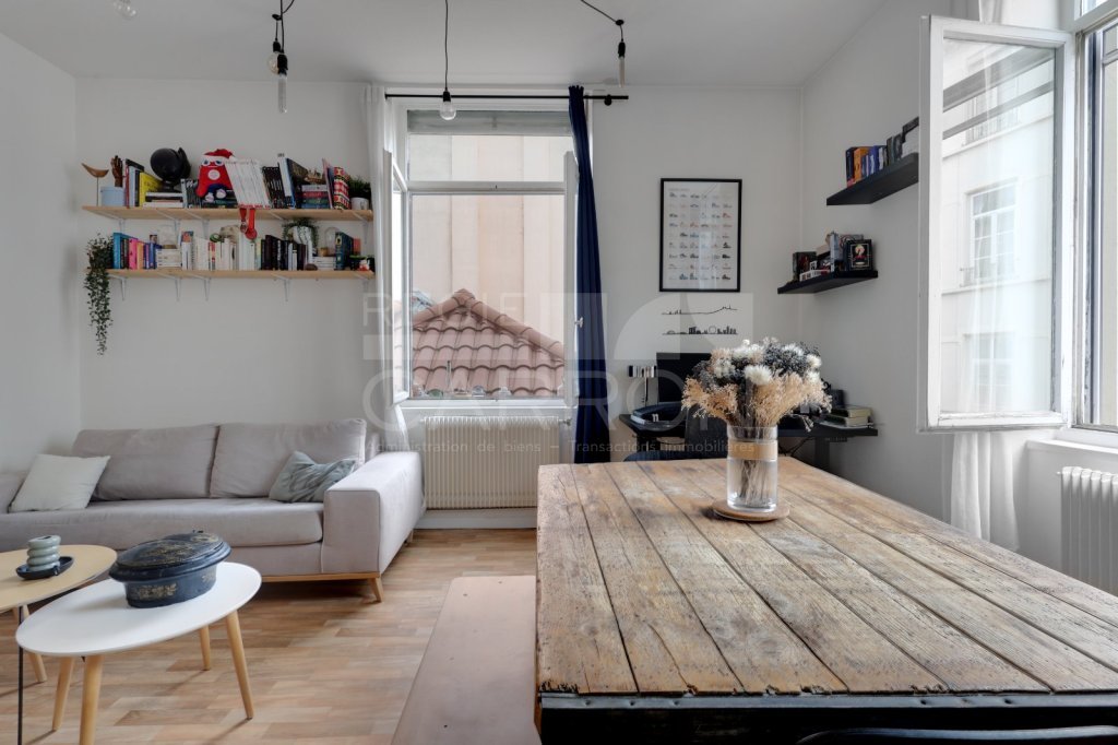 Appartement 2 pices - 1 chambre A VENDRE - LYON 6EME ARRONDISSEMENT 108 RUE BOSSUET, 69006 LYON - 51.31 m2 - 297000€