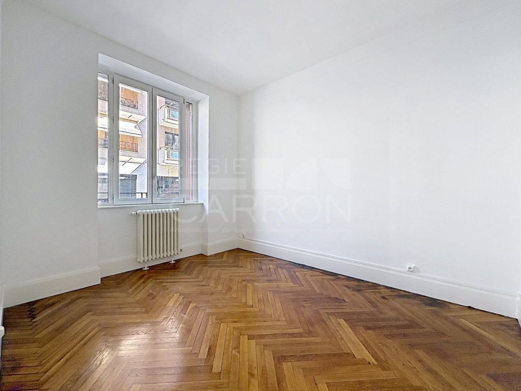 APPARTEMENT T2 A VENDRE - LYON 6EME ARRONDISSEMENT - 54 m2 - 230 000 &euro;