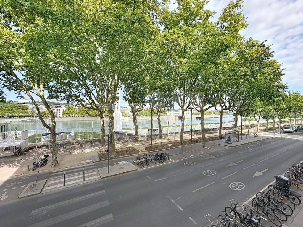 APPARTEMENT T2 A VENDRE - LYON 7EME ARRONDISSEMENT - 66 m2 - 295 000 &euro;