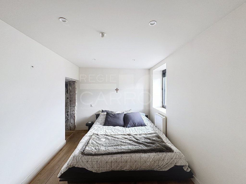 APPARTEMENT T2 A VENDRE - ST CYR AU MONT D OR - 61 m2 - 288000€