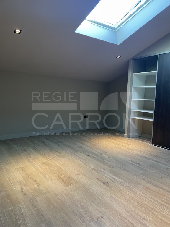 APPARTEMENT T3 A LOUER - CHASSELAY - 62.48 m2 - 995 &euro; charges comprises par mois