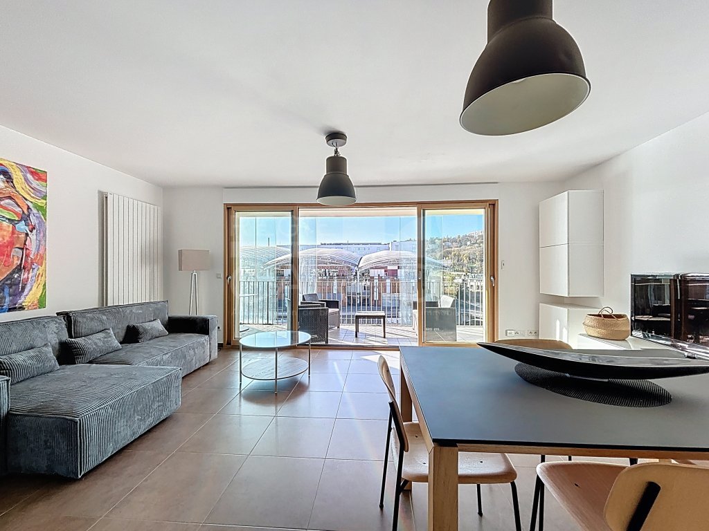 APPARTEMENT T3 A LOUER - LYON 2EME ARRONDISSEMENT - 64.92 m2 - 1750€ charges comprises par mois