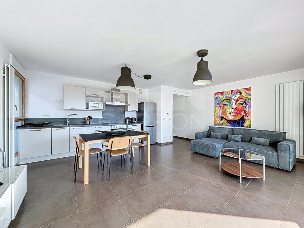 APPARTEMENT T3 A LOUER - LYON 2EME ARRONDISSEMENT - 64.92 m2 - 1750€ charges comprises par mois