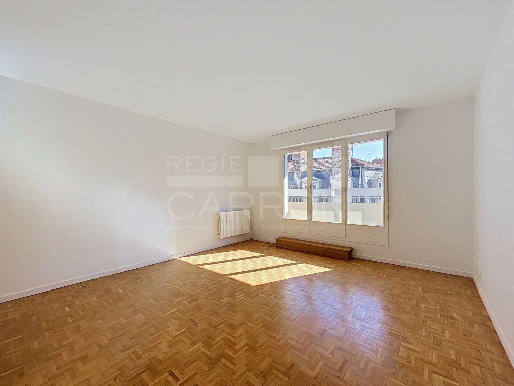 APPARTEMENT T3 A LOUER - LYON 2EME ARRONDISSEMENT - 66.29 m2 - 1 380 &euro; charges comprises par mois