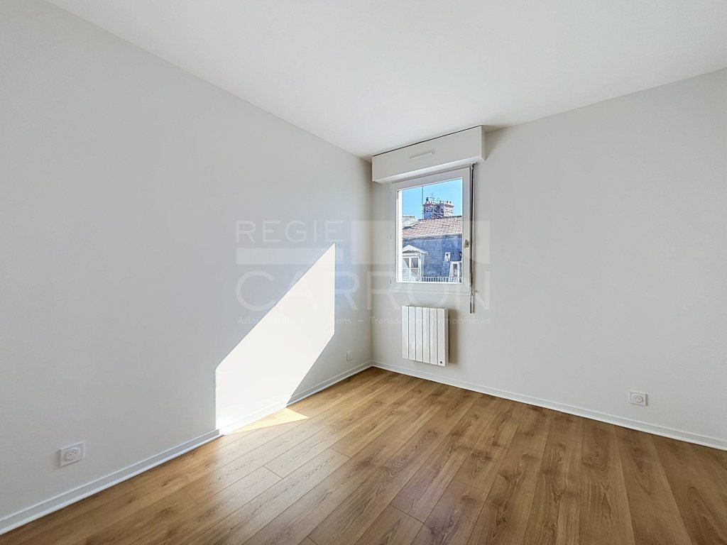 APPARTEMENT T3 A LOUER - LYON 2EME ARRONDISSEMENT - 66.29 m2 - 1 380 &euro; charges comprises par mois