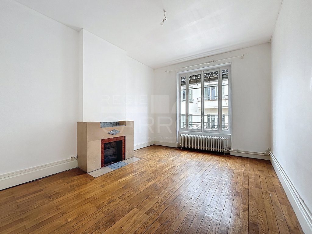 APPARTEMENT T3 A LOUER - LYON 3EME ARRONDISSEMENT - 93.27 m2 - 1166€ charges comprises par mois