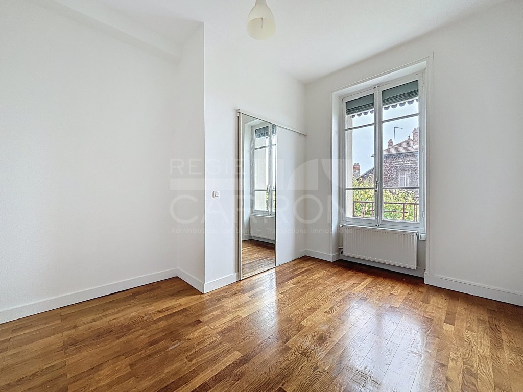 APPARTEMENT T3 A LOUER - LYON 3EME ARRONDISSEMENT - 75.51 m2 - 1101€ charges comprises par mois