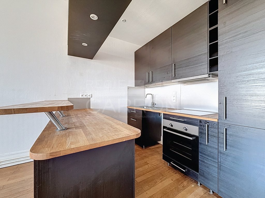 APPARTEMENT T3 A LOUER - LYON 3EME ARRONDISSEMENT - 74.68 m2 - 1�282�&euro; charges comprises par mois