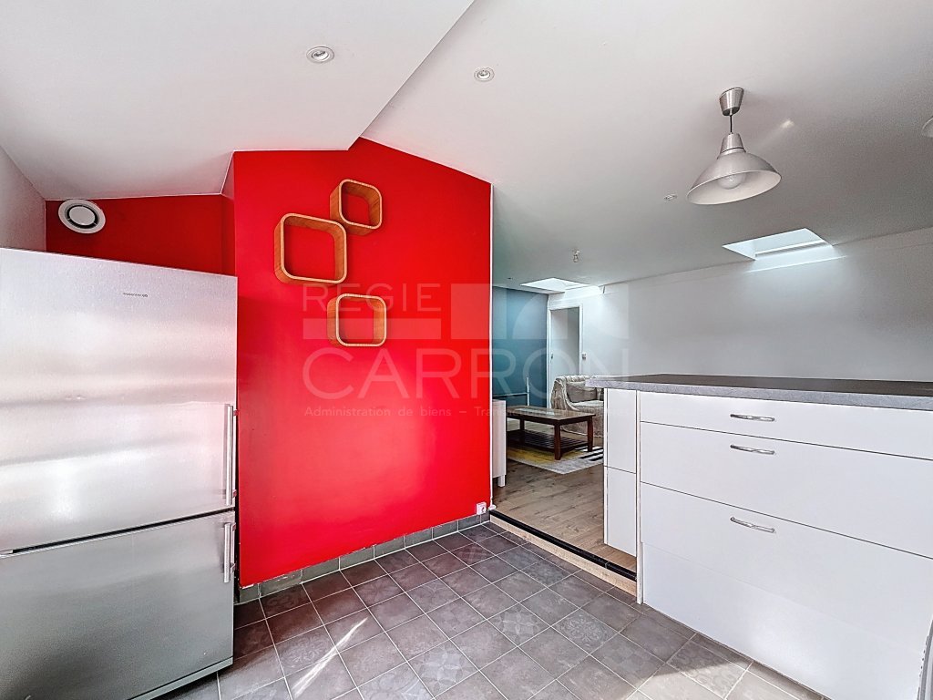 APPARTEMENT T3 A LOUER - LYON 3EME ARRONDISSEMENT - 54.05 m2 - 960 &euro; charges comprises par mois