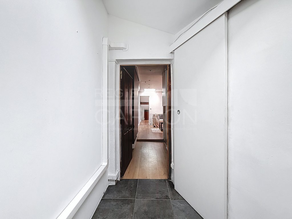 APPARTEMENT T3 A LOUER - LYON 3EME ARRONDISSEMENT - 54.05 m2 - 960 &euro; charges comprises par mois