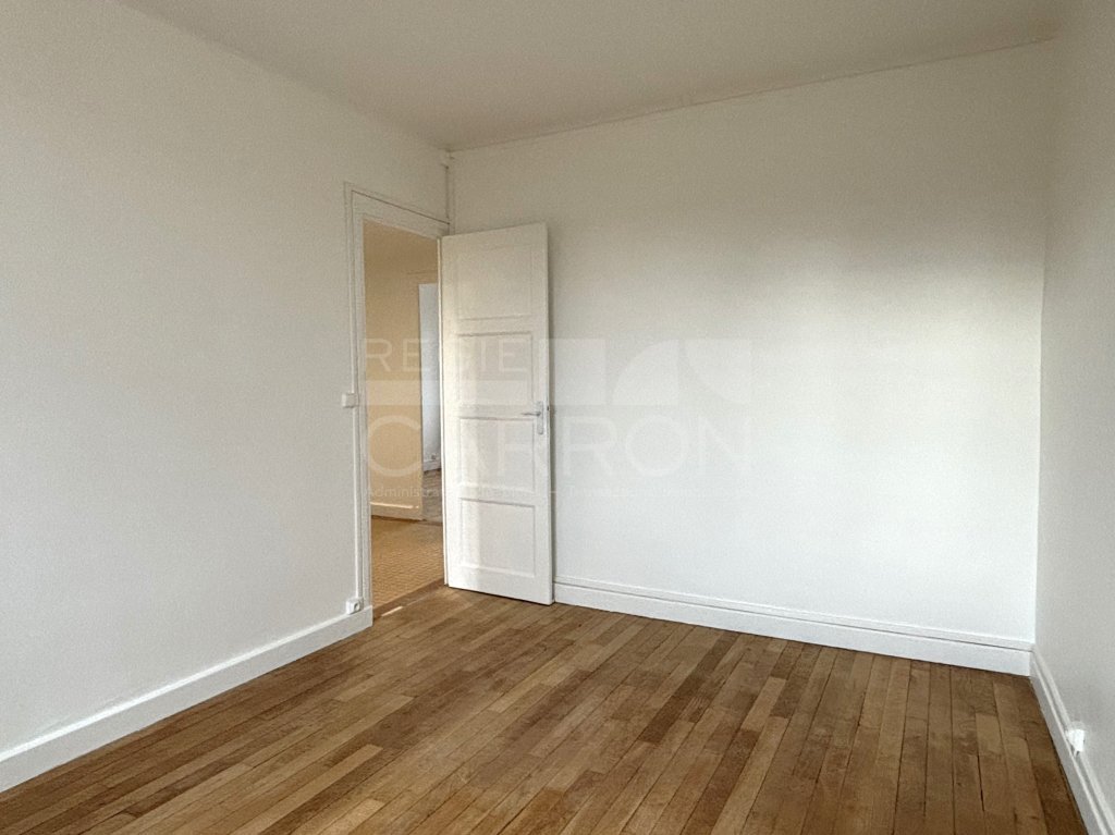 APPARTEMENT T3 A LOUER - LYON 3EME ARRONDISSEMENT - 52.54 m2 - 740 &euro; charges comprises par mois