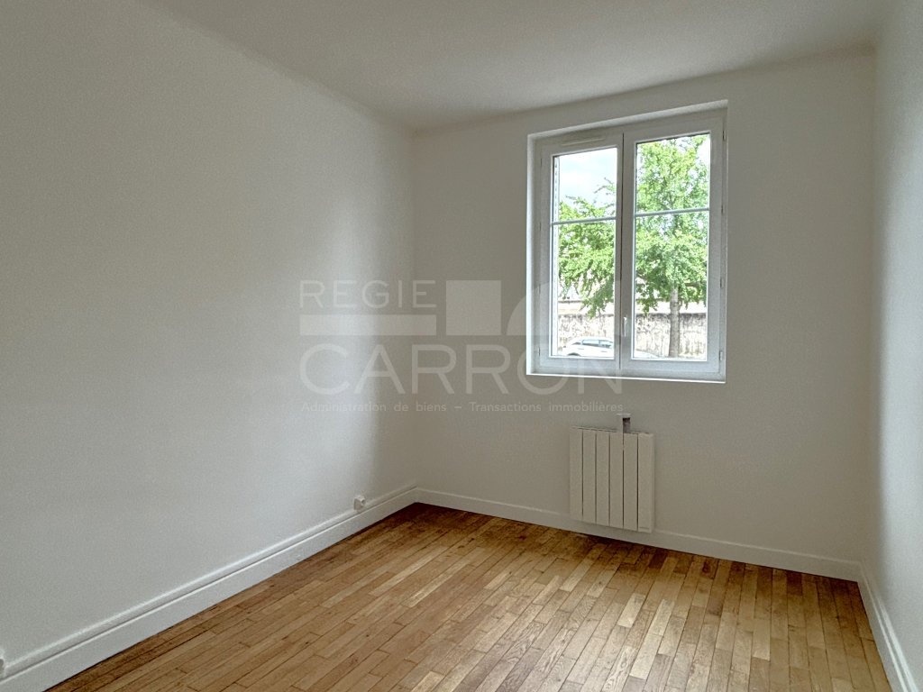 APPARTEMENT T3 A LOUER - LYON 3EME ARRONDISSEMENT - 52.54 m2 - 740 &euro; charges comprises par mois