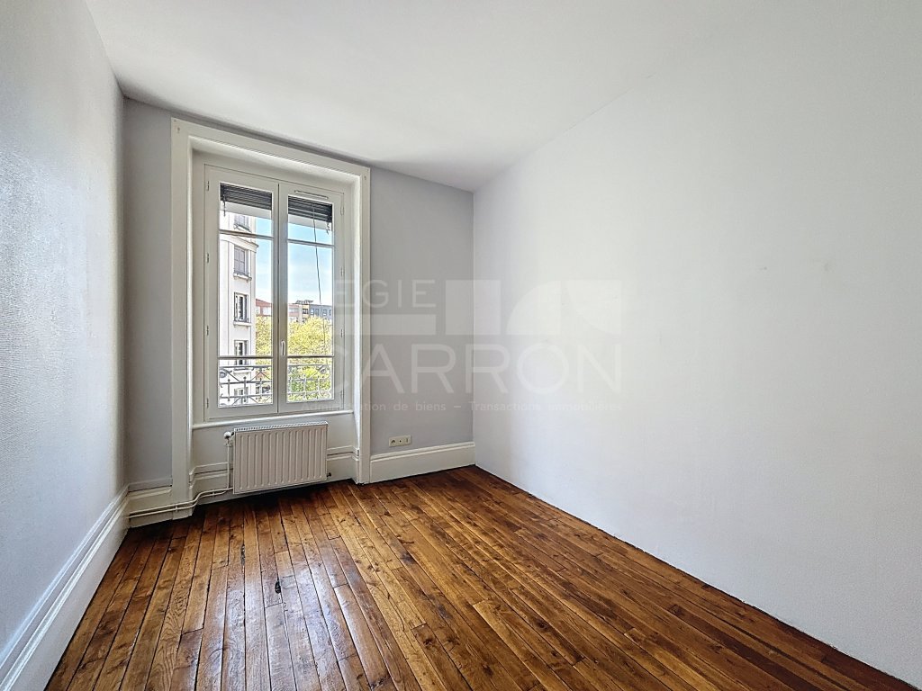 APPARTEMENT T3 A LOUER - LYON 3EME ARRONDISSEMENT - 60.8 m2 - 851 &euro; charges comprises par mois