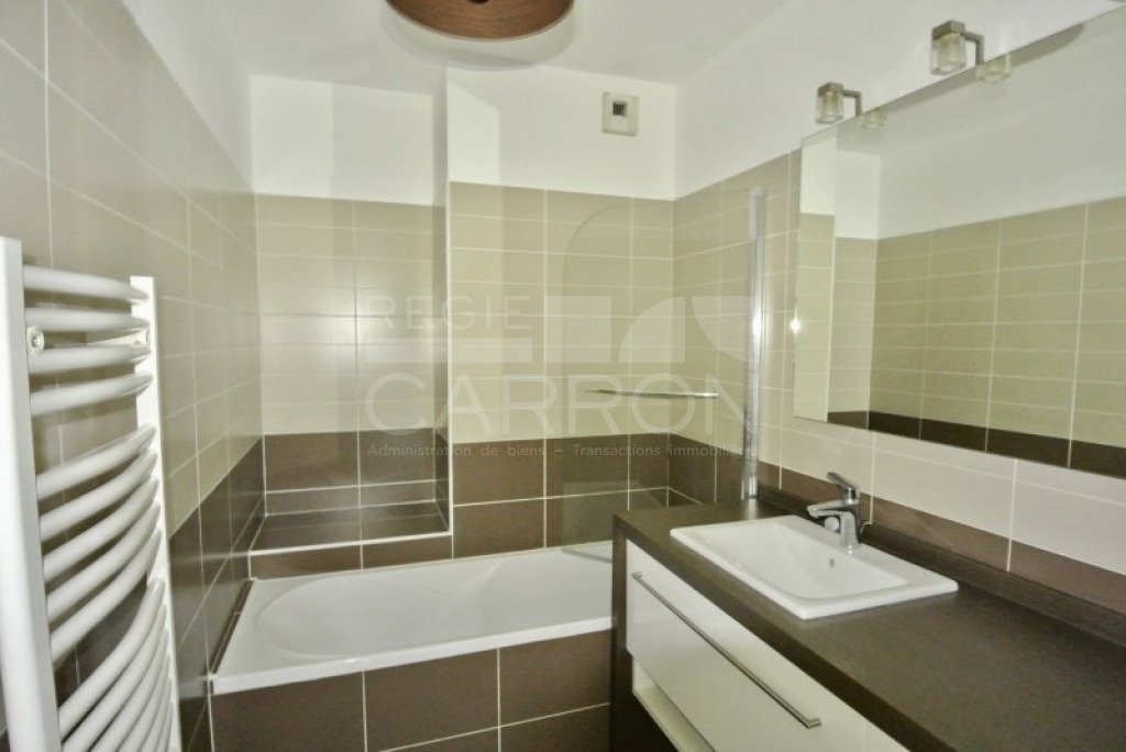 APPARTEMENT T3 A LOUER - LYON 3EME ARRONDISSEMENT - 68.82 m2 - 1 456 &euro; charges comprises par mois