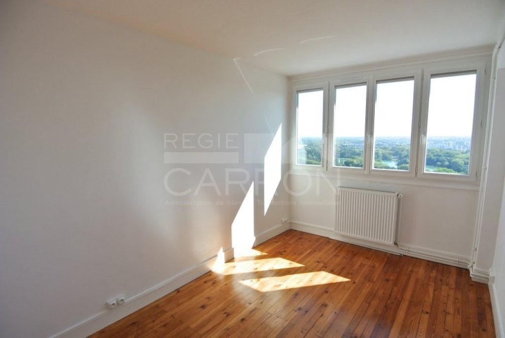 APPARTEMENT T3 A LOUER - LYON 4EME ARRONDISSEMENT Cdt Arnaud-Dumont d Urville - 62.34 m2 - 888�&euro; charges comprises par mois
