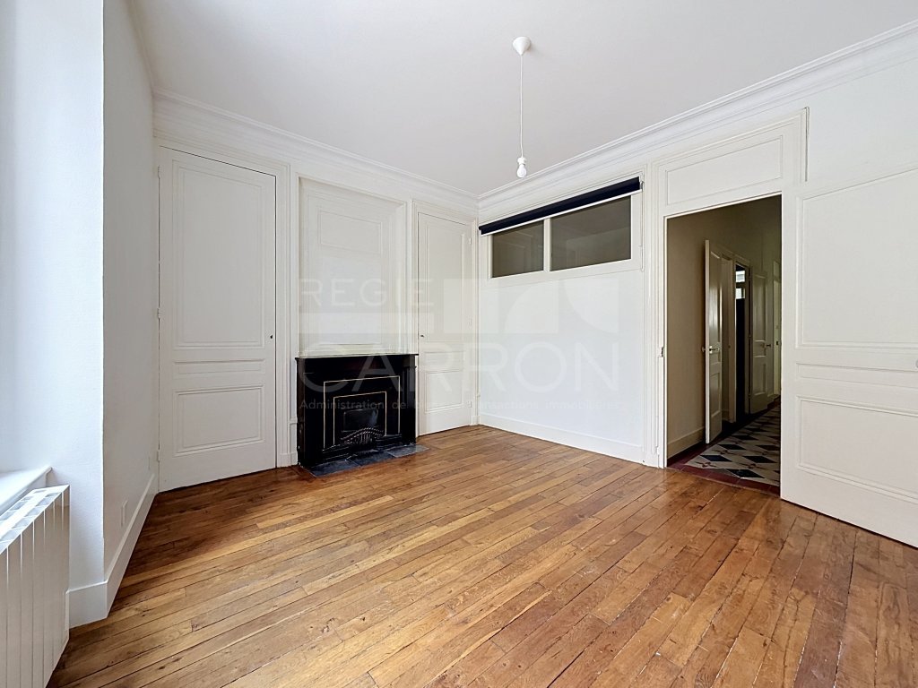 APPARTEMENT T3 A LOUER - LYON 5EME ARRONDISSEMENT - 51.55 m2 - 850 &euro; charges comprises par mois