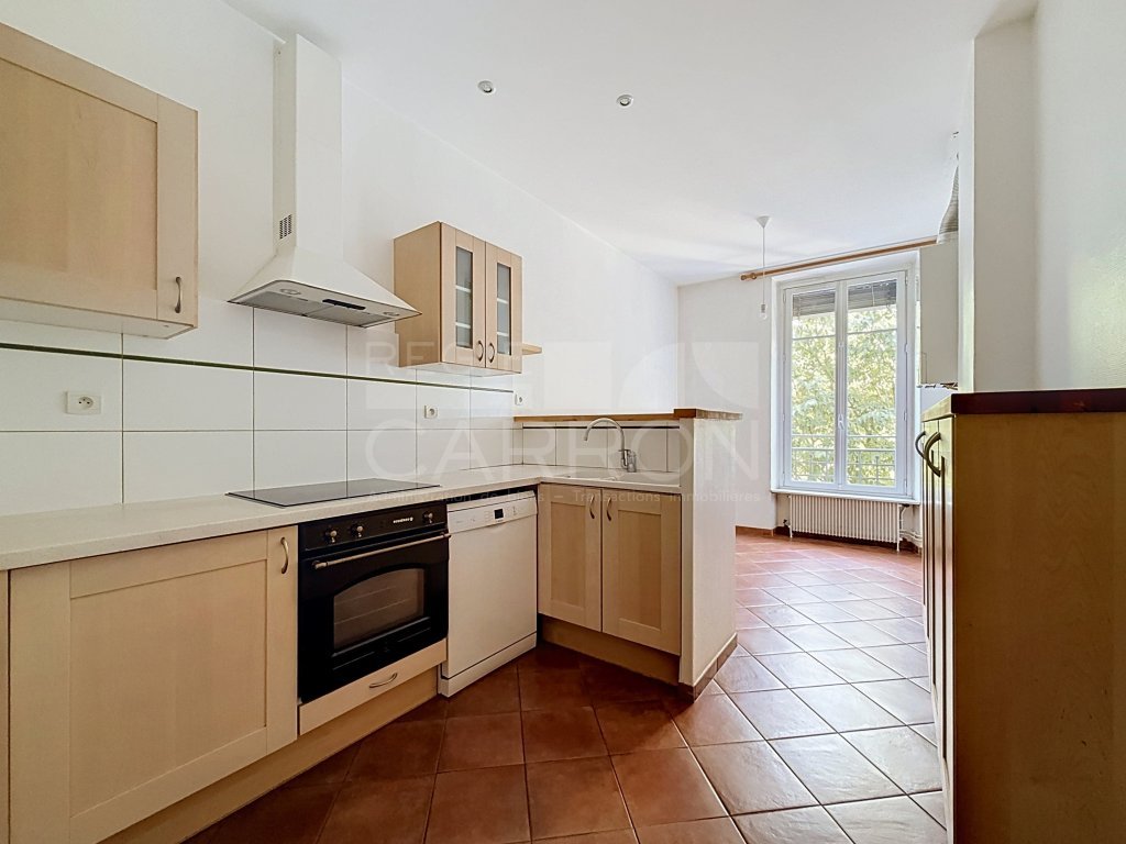 APPARTEMENT T3 A LOUER - LYON 6EME ARRONDISSEMENT - 86.42 m2 - 1 380 &euro; charges comprises par mois
