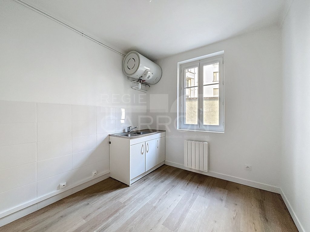 APPARTEMENT T3 A LOUER - LYON 7EME ARRONDISSEMENT - 52.68 m2 - 791€ charges comprises par mois