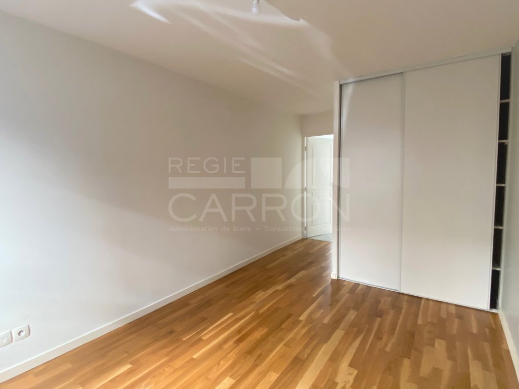 APPARTEMENT T3 A LOUER - LYON 7EME ARRONDISSEMENT - 66.55 m2 - 1066€ charges comprises par mois