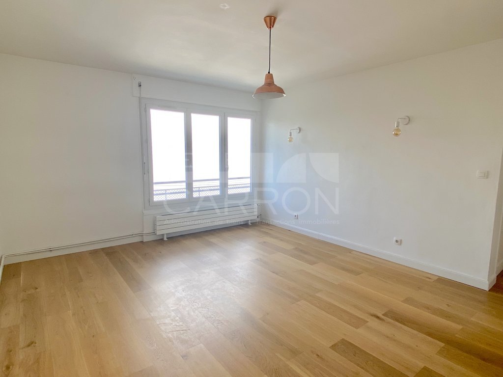 APPARTEMENT T3 A LOUER - LYON 7EME ARRONDISSEMENT - 64.02 m2 - 918�&euro; charges comprises par mois