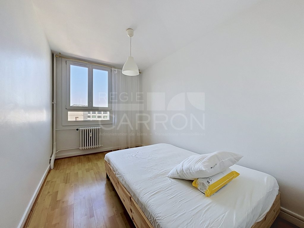 APPARTEMENT T3 A LOUER - LYON 7EME ARRONDISSEMENT - 57.89 m2 - 1 124 &euro; charges comprises par mois