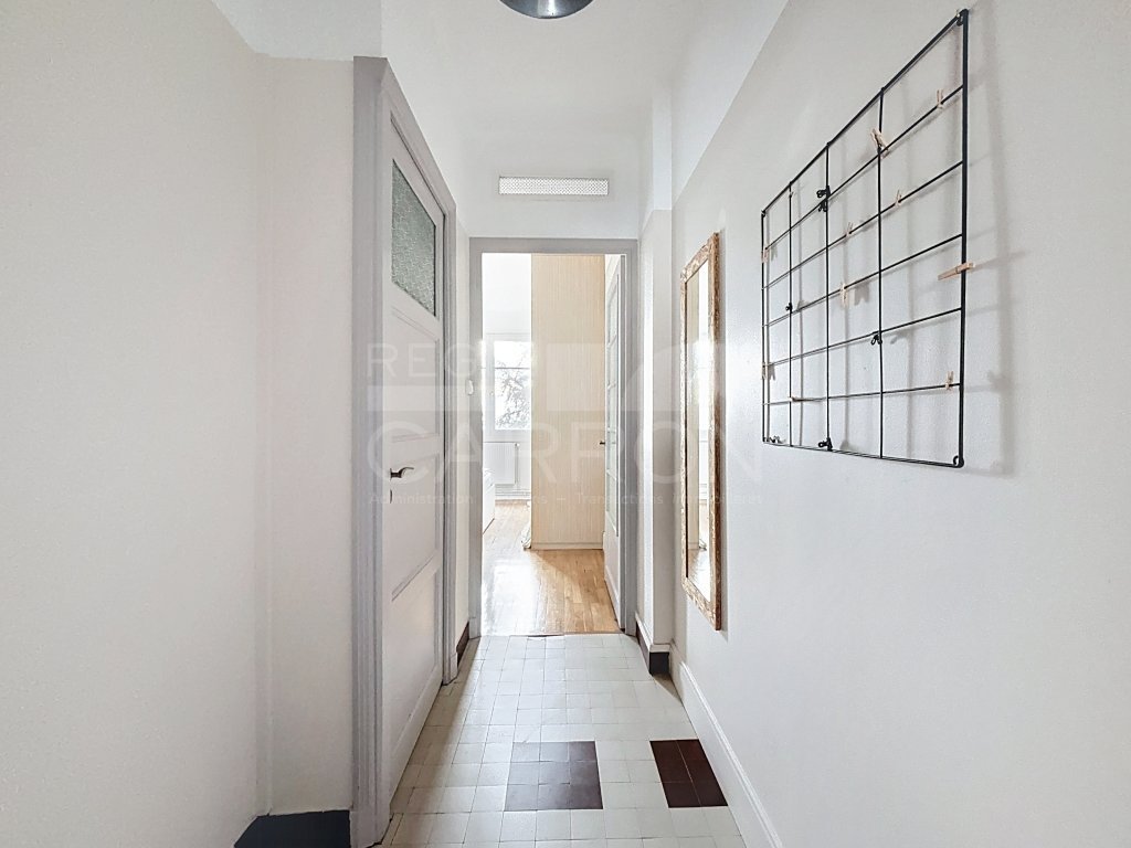 APPARTEMENT T3 A LOUER - LYON 8EME ARRONDISSEMENT - 76.7 m2 - 1�295�&euro; charges comprises par mois