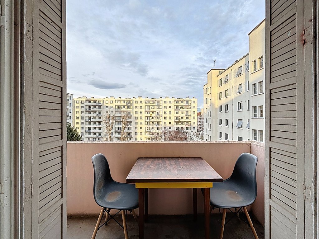 APPARTEMENT T3 A LOUER - LYON 8EME ARRONDISSEMENT - 76.7 m2 - 1�295�&euro; charges comprises par mois