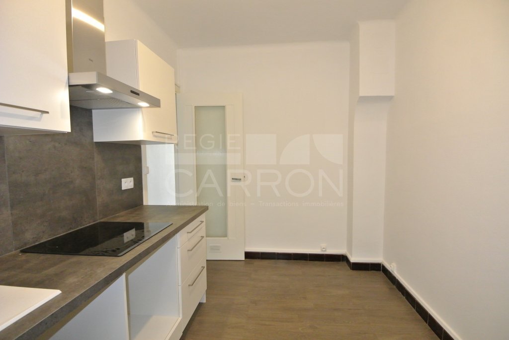 APPARTEMENT T3 A LOUER - LYON 8EME ARRONDISSEMENT - 66.52 m2 - 934 &euro; charges comprises par mois