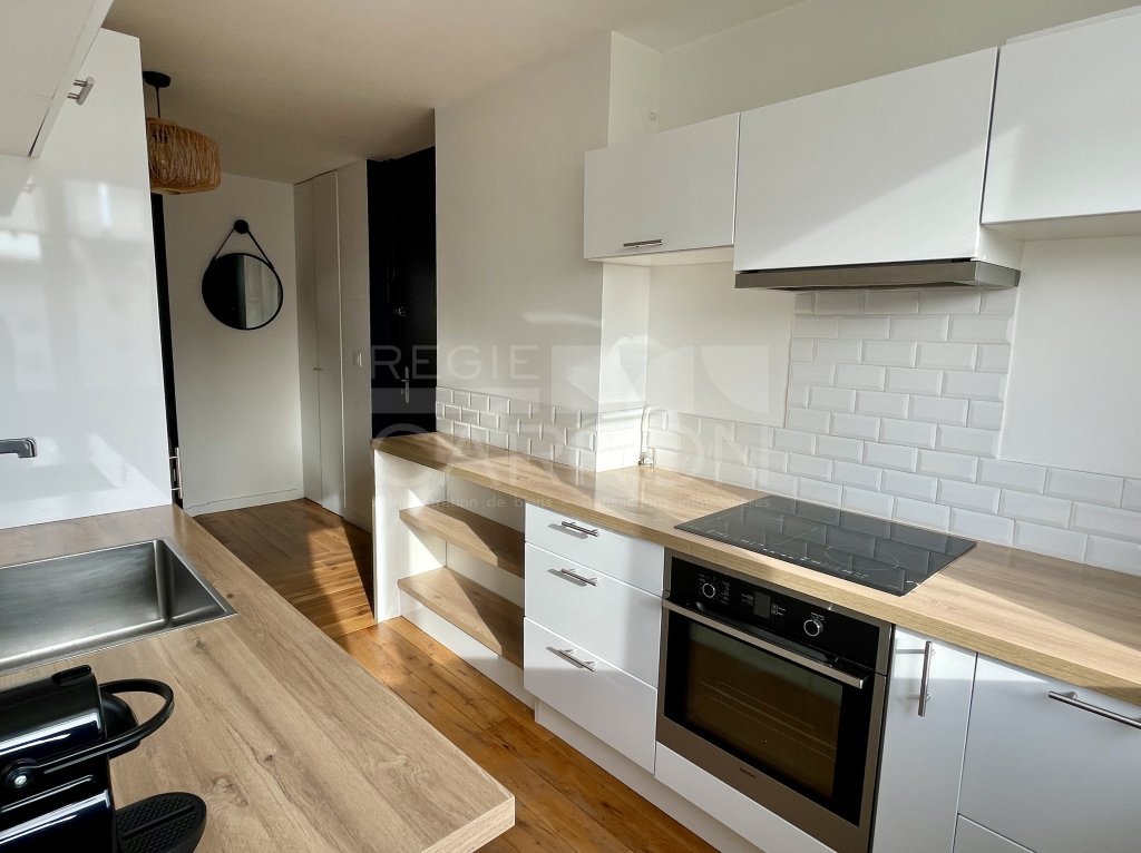APPARTEMENT T3 A LOUER - LYON 9EME ARRONDISSEMENT - 55.17 m2 - 1 100 &euro; charges comprises par mois