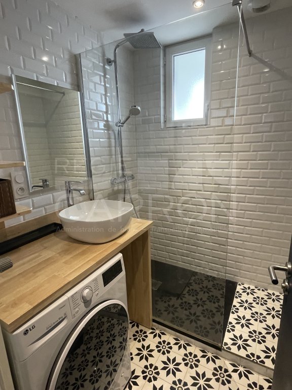 APPARTEMENT T3 A LOUER - LYON 9EME ARRONDISSEMENT - 55.17 m2 - 1 100 &euro; charges comprises par mois