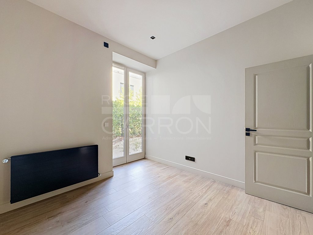 APPARTEMENT T3 A LOUER - ST CYR AU MONT D OR - 62.75 m2 - 1 580 &euro; charges comprises par mois