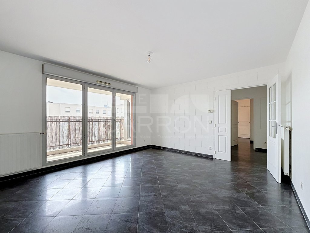APPARTEMENT T3 A LOUER - VILLEURBANNE - 65 m2 - 1 300 &euro; charges comprises par mois