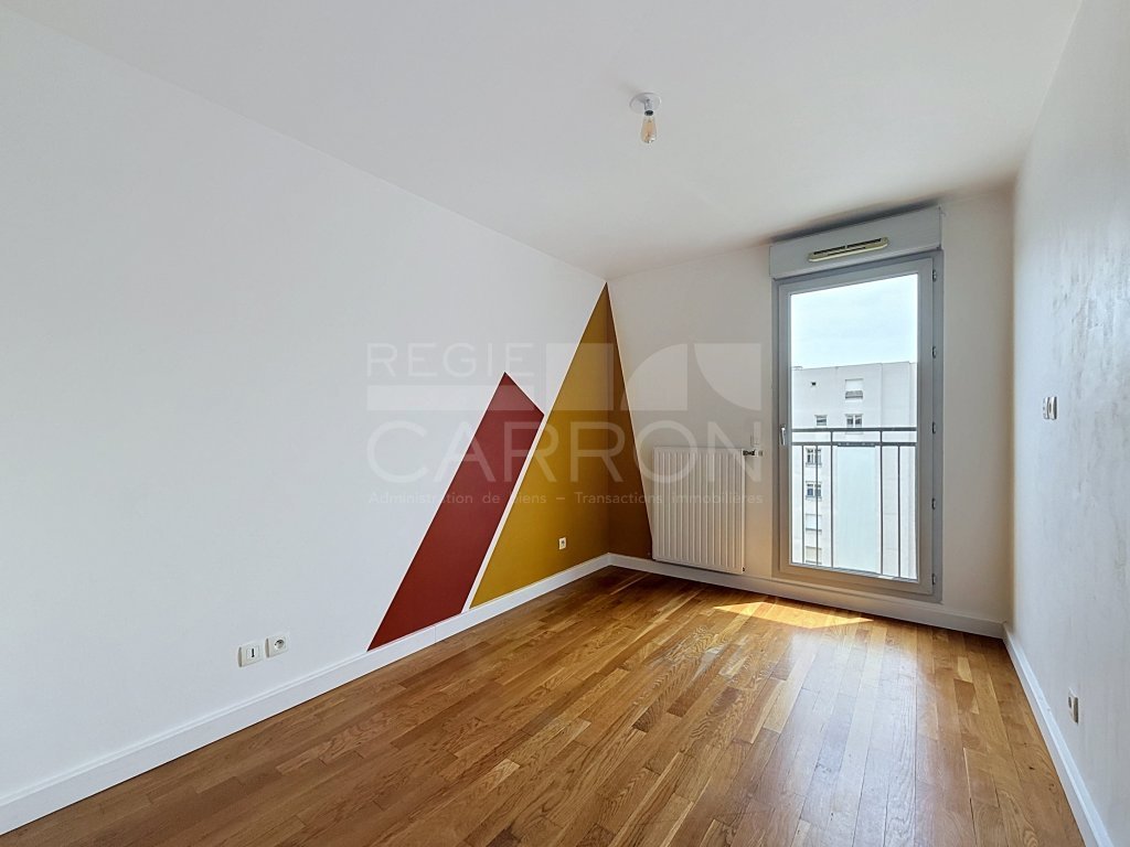 APPARTEMENT T3 A LOUER - VILLEURBANNE - 65 m2 - 1 300 &euro; charges comprises par mois