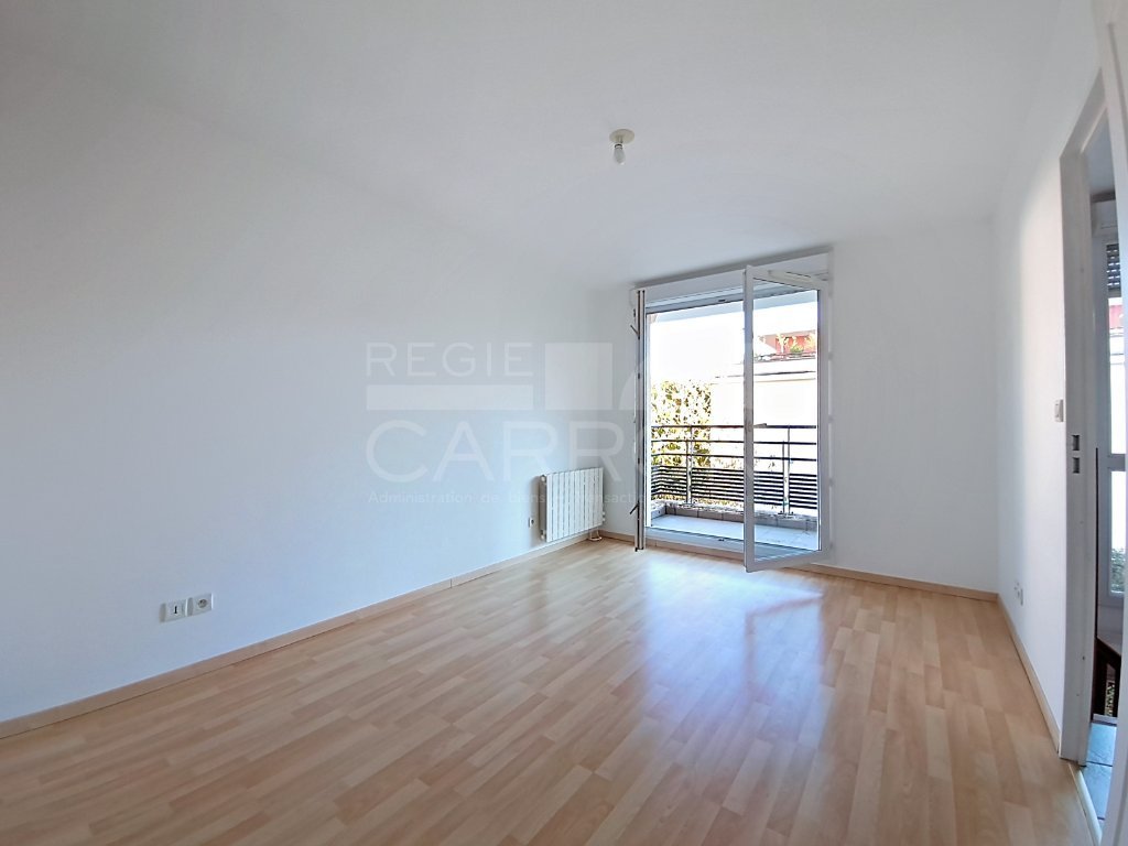 APPARTEMENT T3 A VENDRE - BRON - 73 m2 - 270000€
