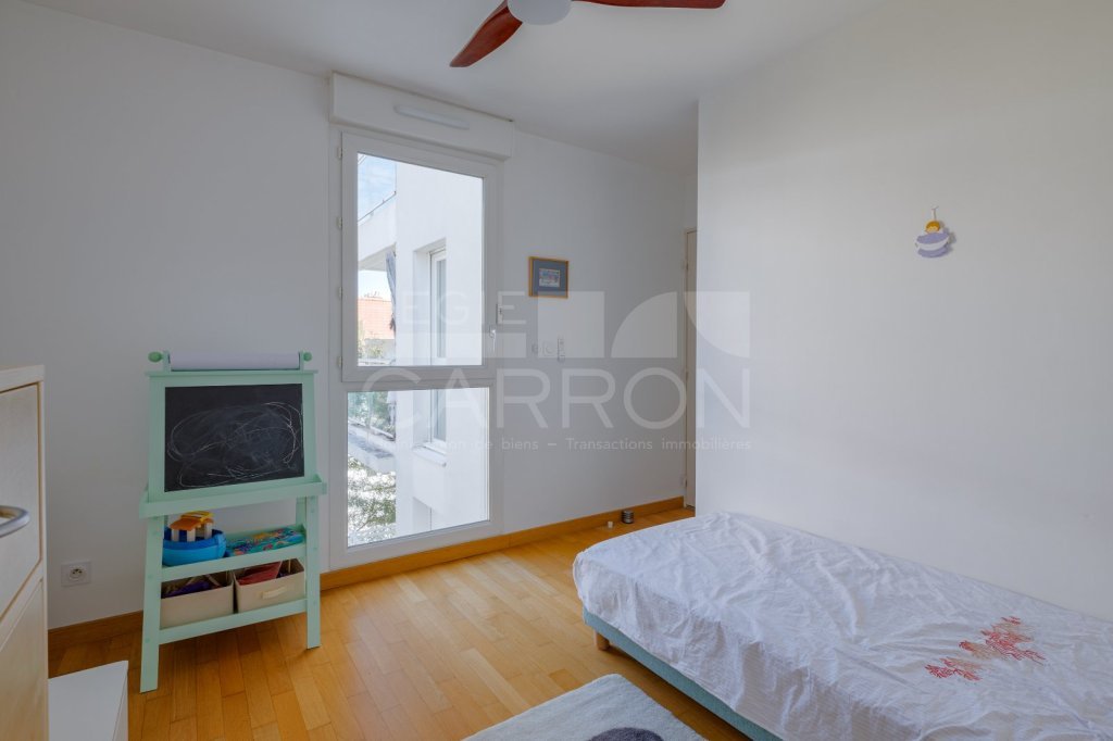 APPARTEMENT T3 A VENDRE - CALUIRE ET CUIRE - 74 m2 - 335 000 &euro;