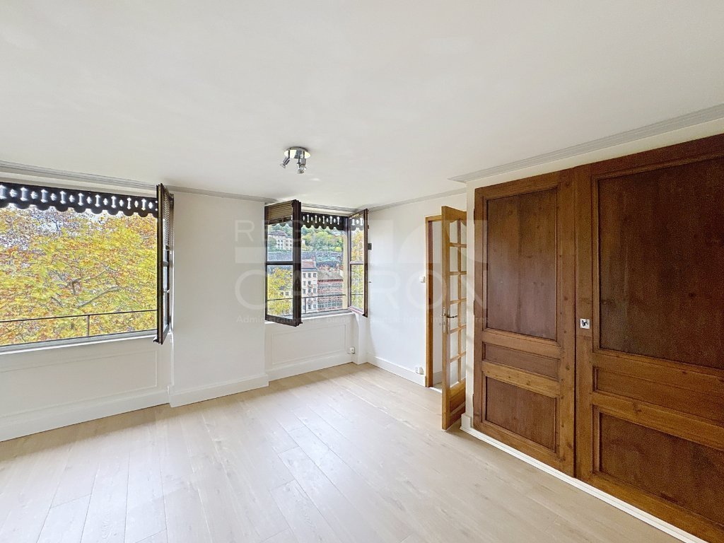 APPARTEMENT T3 A VENDRE - LYON 1ER ARRONDISSEMENT - 94 m2 - 380000€