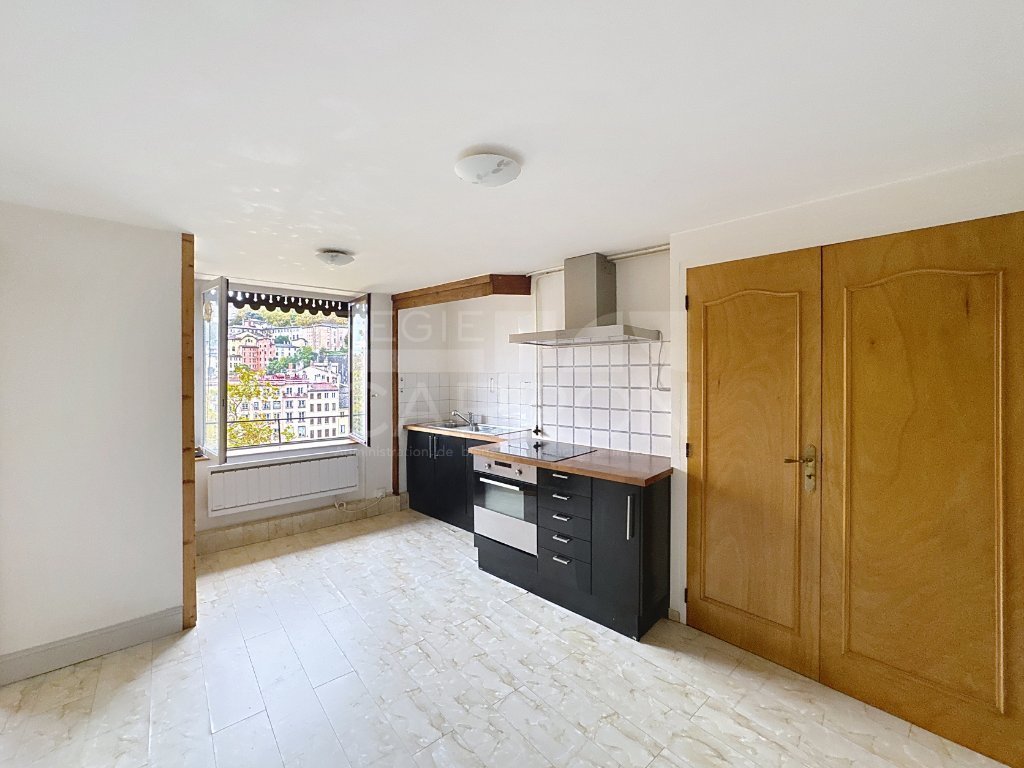 APPARTEMENT T3 A VENDRE - LYON 1ER ARRONDISSEMENT - 94 m2 - 380000€