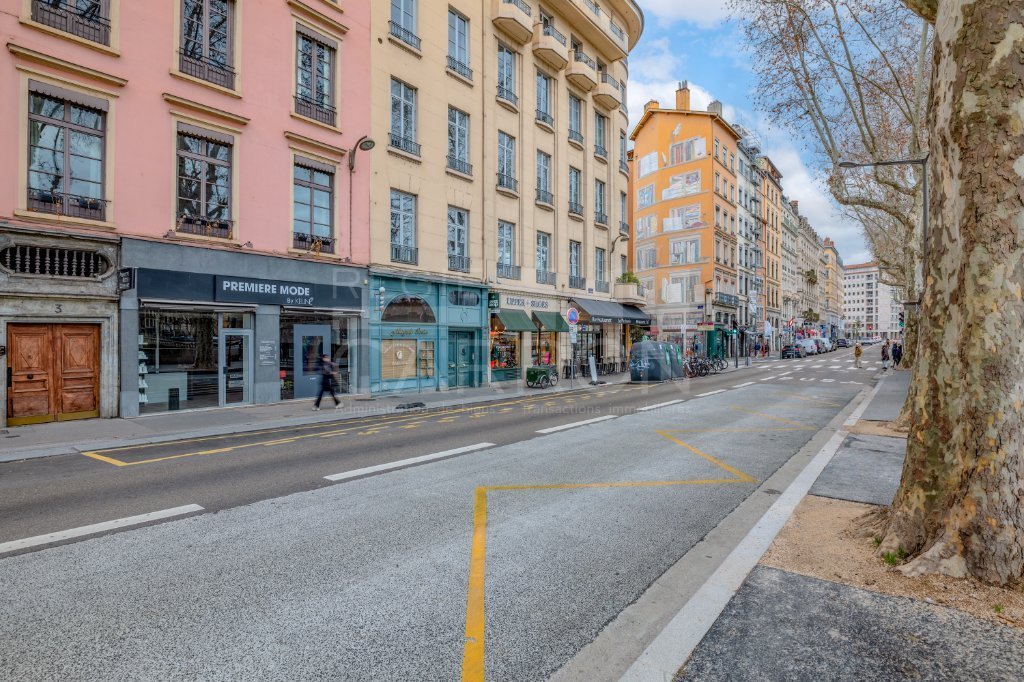 APPARTEMENT T3 A VENDRE - LYON 1ER ARRONDISSEMENT - 105.21 m2 - 499�000�&euro;
