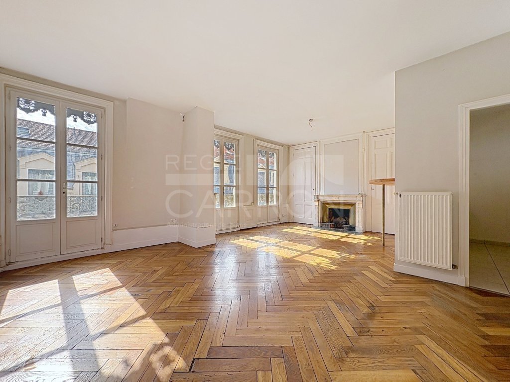 APPARTEMENT T3 A VENDRE - LYON 2EME ARRONDISSEMENT - 57 m2 - 345 000 &euro;