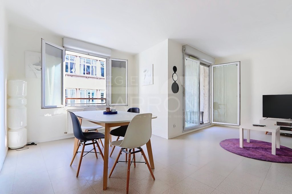 Appartement 3 pices avec balcon - 2 chambres A VENDRE - LYON 3EME ARRONDISSEMENT - 76.23 m2 - 335000€