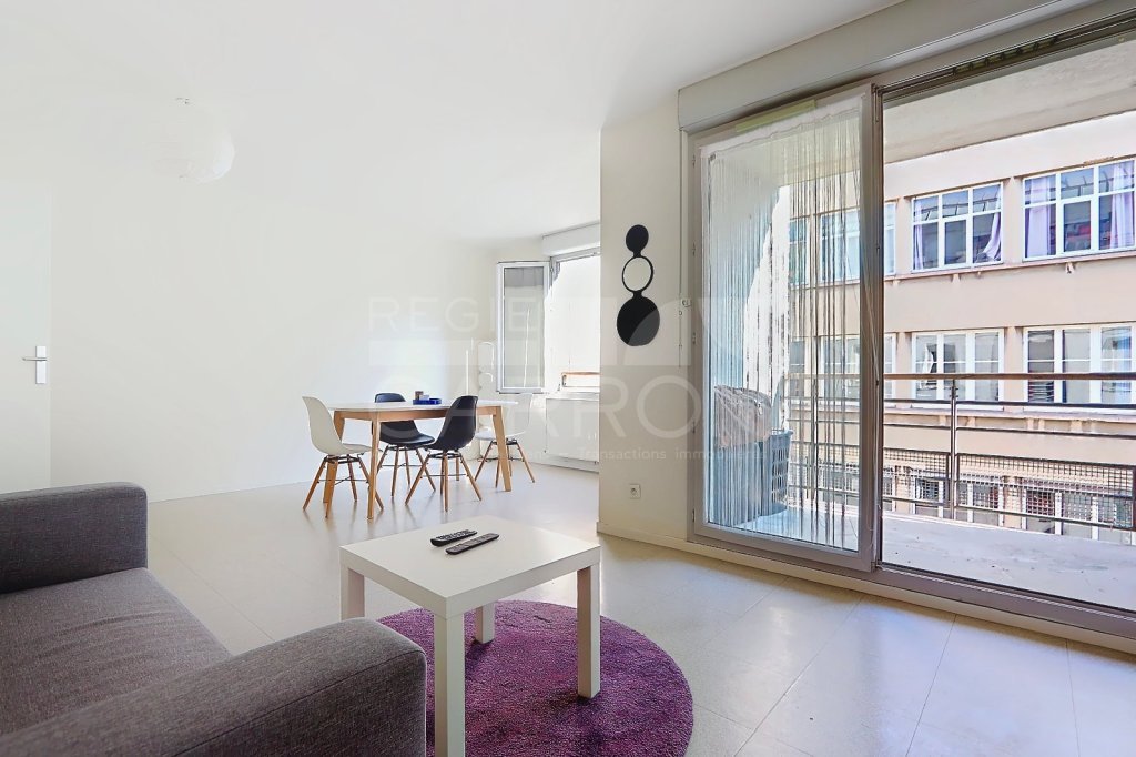 Appartement 3 pices avec balcon - 2 chambres A VENDRE - LYON 3EME ARRONDISSEMENT - 76.23 m2 - 320000€