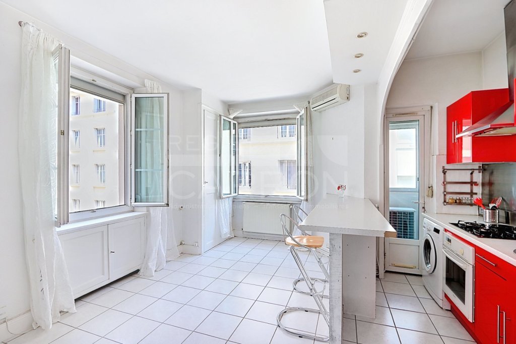 Appartement 3 pices avec loggias - 2 chambres A VENDRE - LYON 3EME ARRONDISSEMENT - 49.15 m2 - 210000€