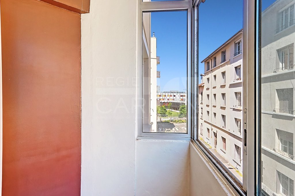 Appartement 3 pi�ces avec loggias - 2 chambres - LYON 3EME ARRONDISSEMENT - 49.15 m2 - VENDU
