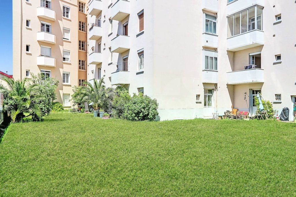 Appartement 3 pi�ces avec loggias - 2 chambres - LYON 3EME ARRONDISSEMENT - 49.15 m2 - VENDU