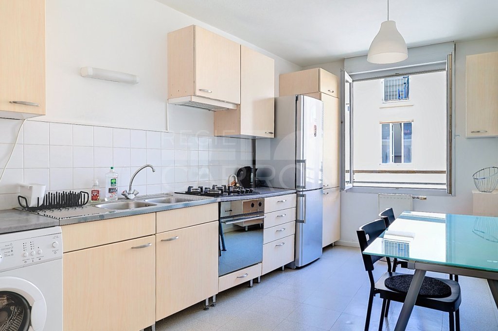 Appartement 3 pices avec balcon - 2 chambres - LYON 3EME ARRONDISSEMENT - 76 m2 - VENDU