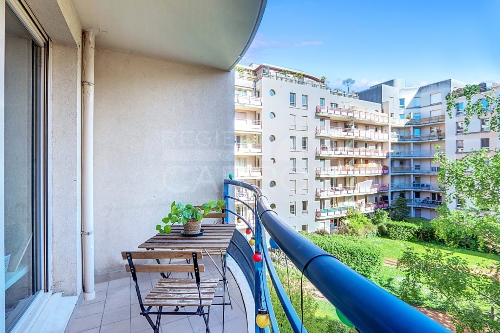 Appartement 3 pices avec balcons - 2 chambres A VENDRE - LYON 3EME ARRONDISSEMENT - 80 m2 - 388000€